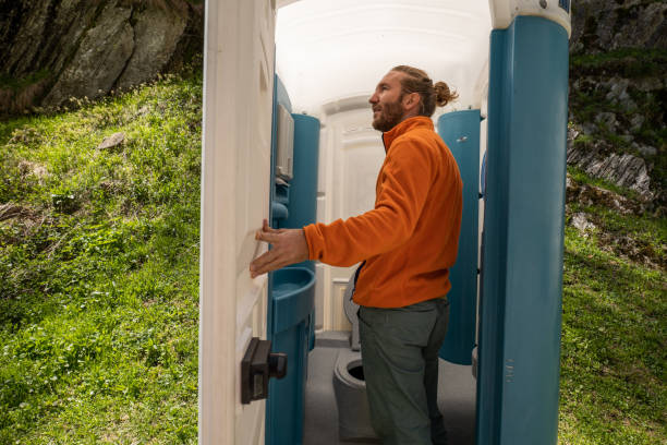 Best Porta potty delivery and setup  in Firebaugh, CA